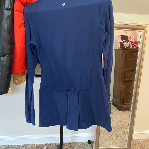 Lululemon jacket - Picture 3 of 3